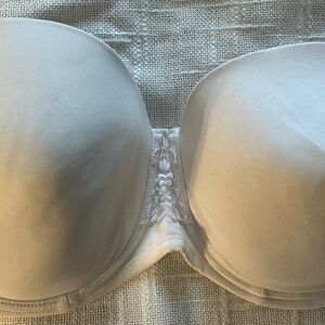Strapless Vanity Fair Bra 40D white
